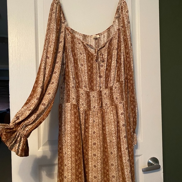 Dresses & Skirts - Beautiful bohemian dress from Nashville